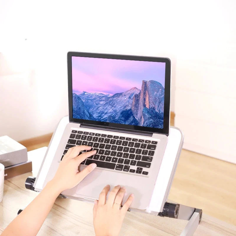 Suporte Premium para Notebook – Dobrável, Ergonômico e Resistente”